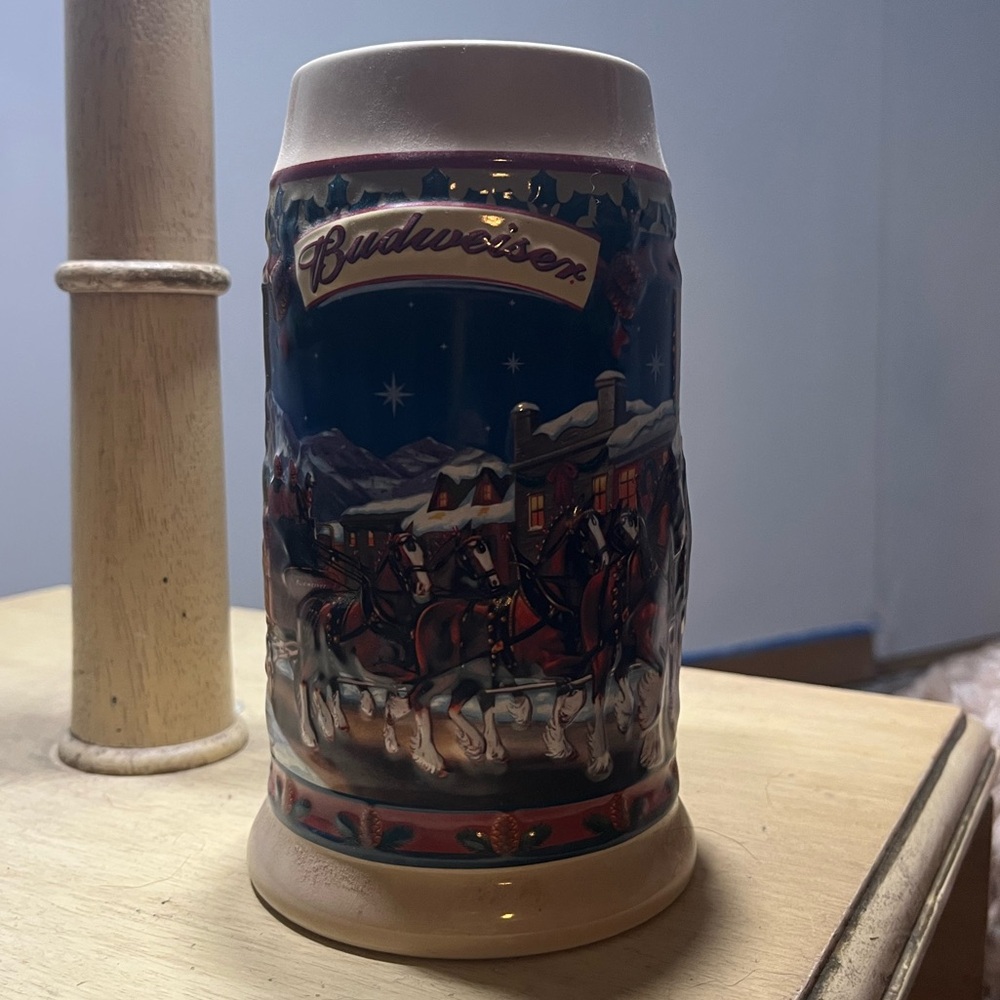 2003 Budweiser “Old Towne Holiday” Ceramic Stein mug, CS560